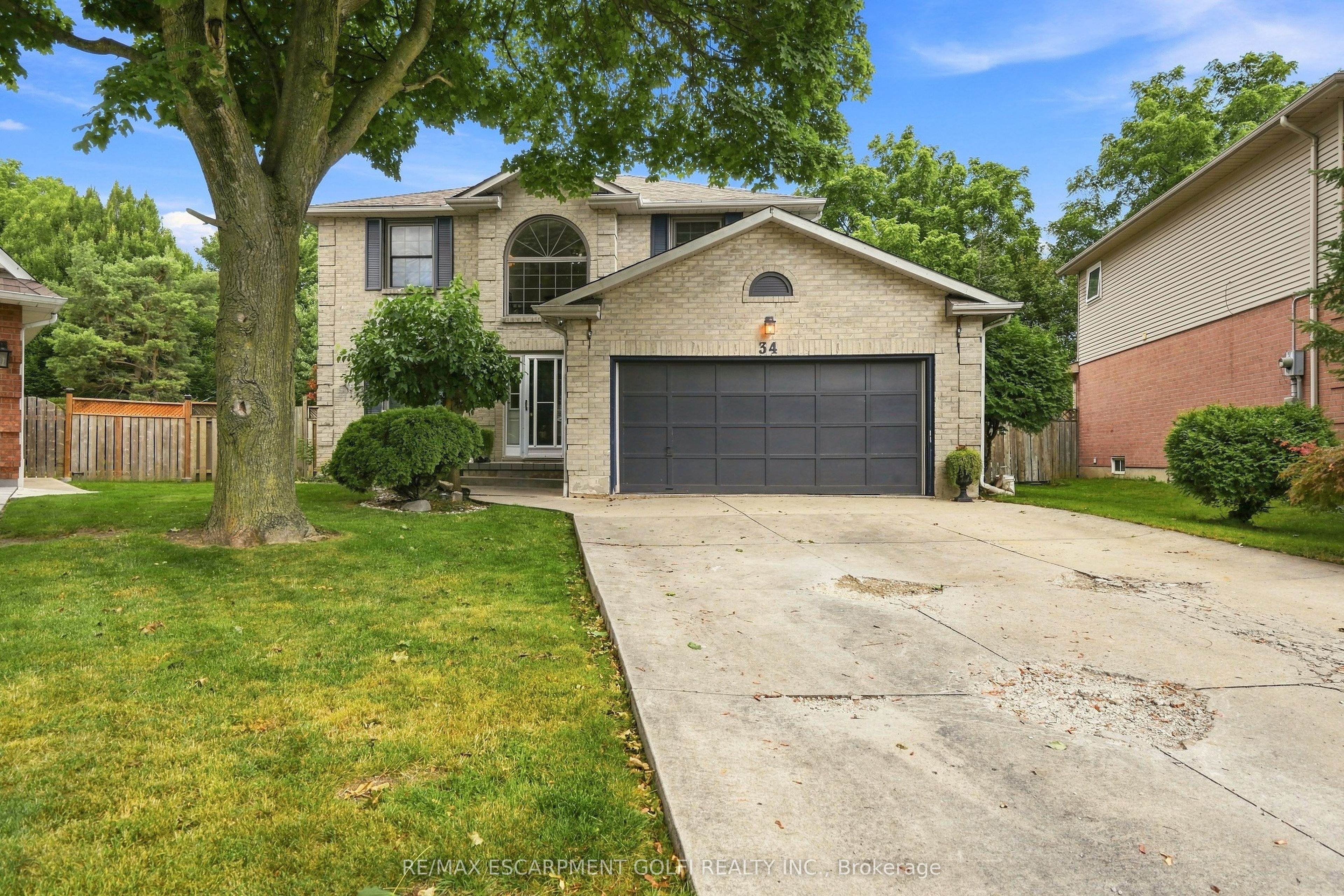 34 Lisajane Crescent