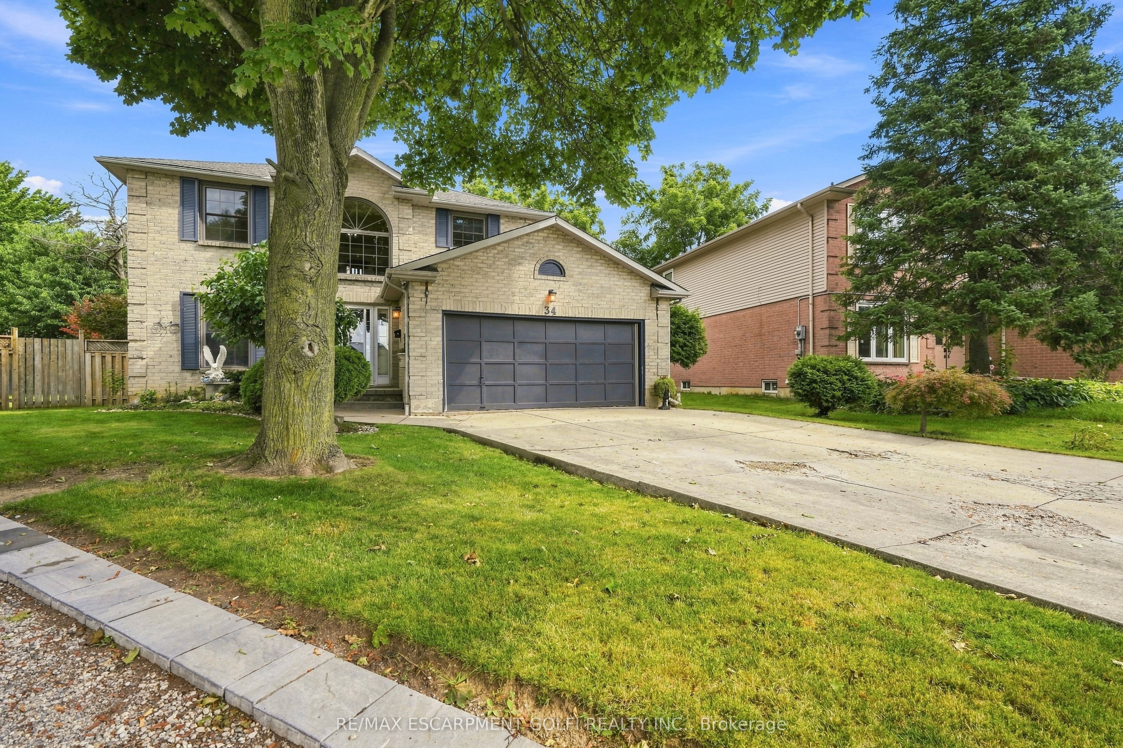 34 Lisajane Crescent
