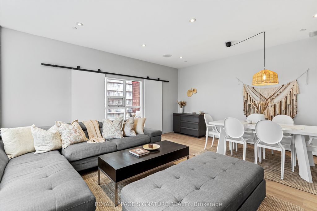 Photo of 393 King Street W #1201, Toronto, ON M5V 3G8 (MLS # C12699970)