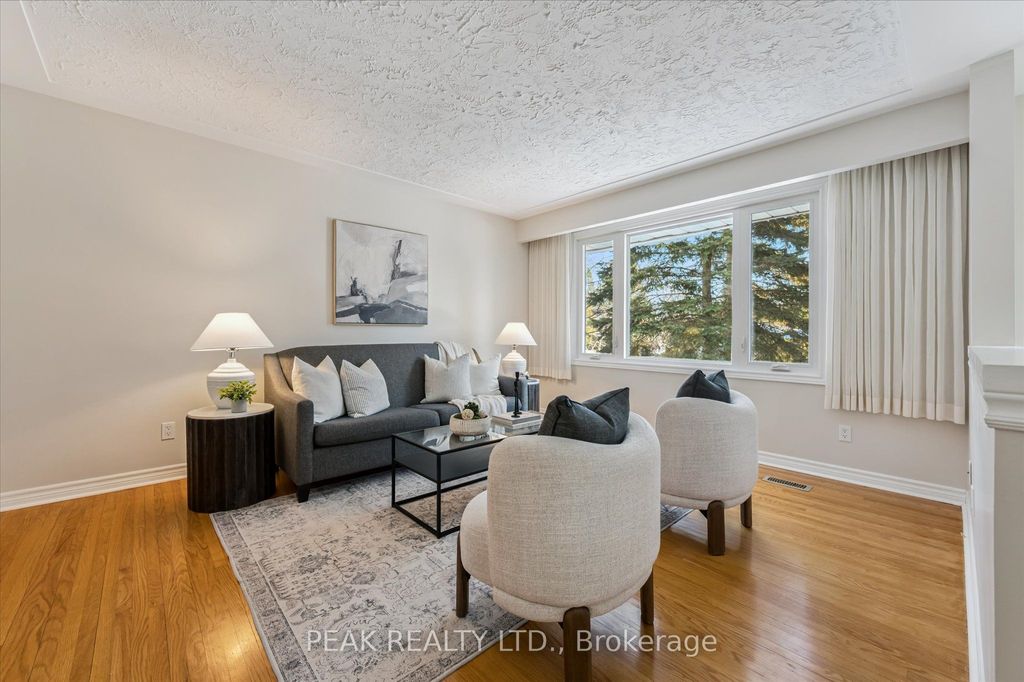 Photo of 204 Cedarbrae Avenue, Waterloo, ON N2L 4S5 (MLS # X12802226)