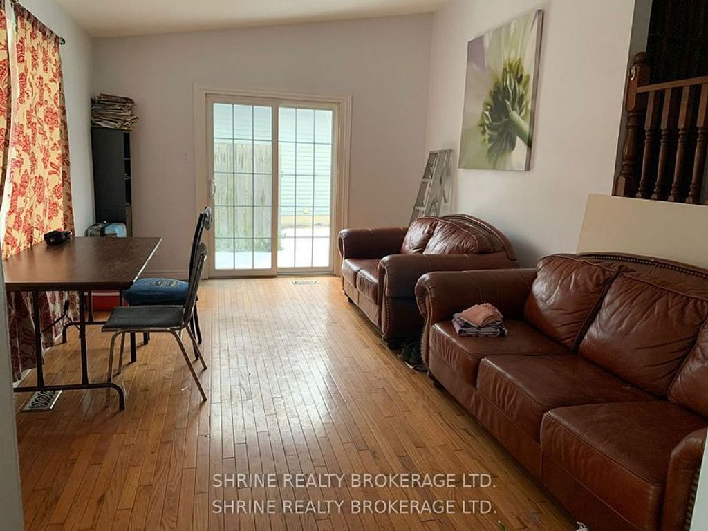 Photo of 5 CAPRICE Crescent, London East, ON N5V 3L8 (MLS # X12594906)