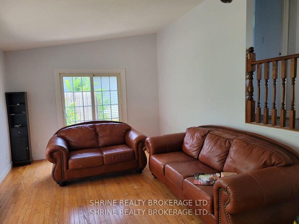 Photo of 5 CAPRICE Crescent, London East, ON N5V 3L8 (MLS # X12594906)