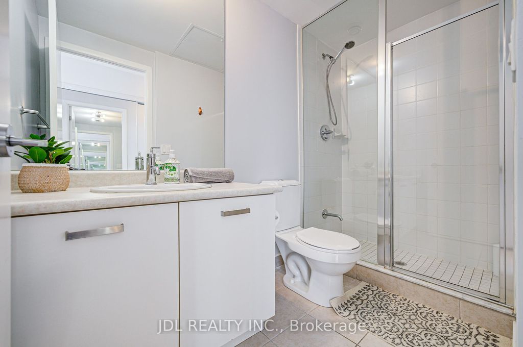Photo of 832 Bay Street #2208, Toronto, ON M5S 1Z6 (MLS # C12549138)