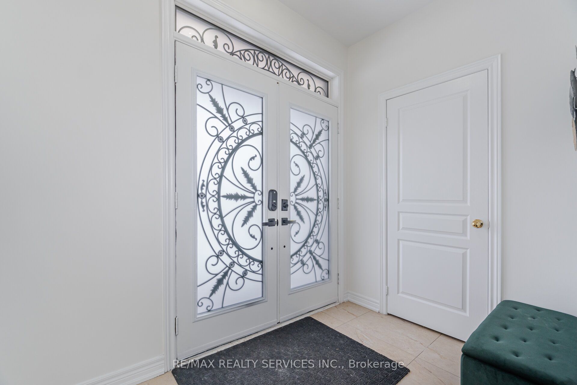 71 Vanderpool Crescent