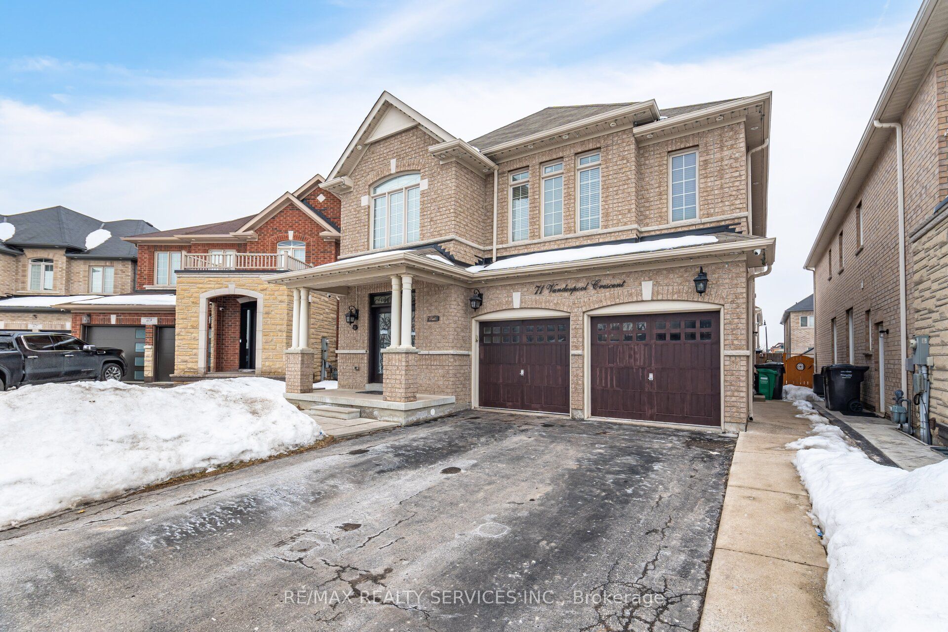 71 Vanderpool Crescent