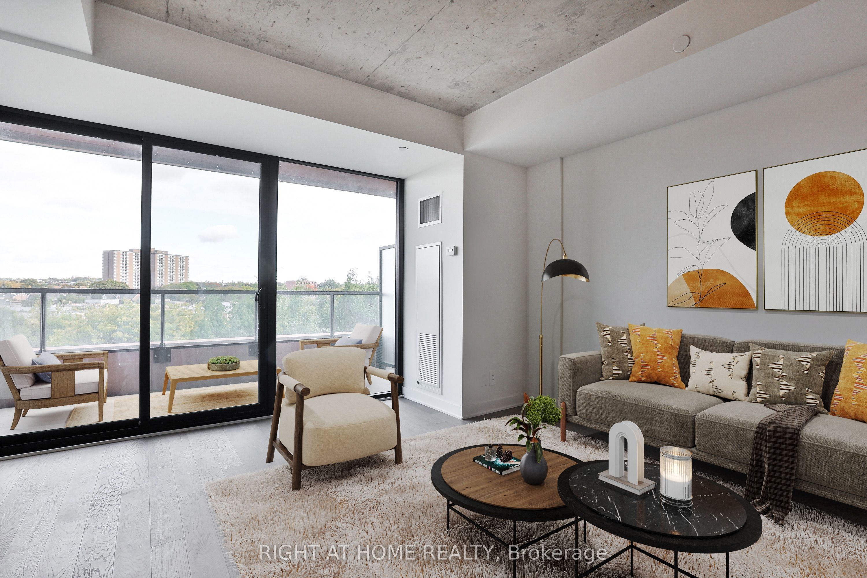2720 Dundas Street W 512