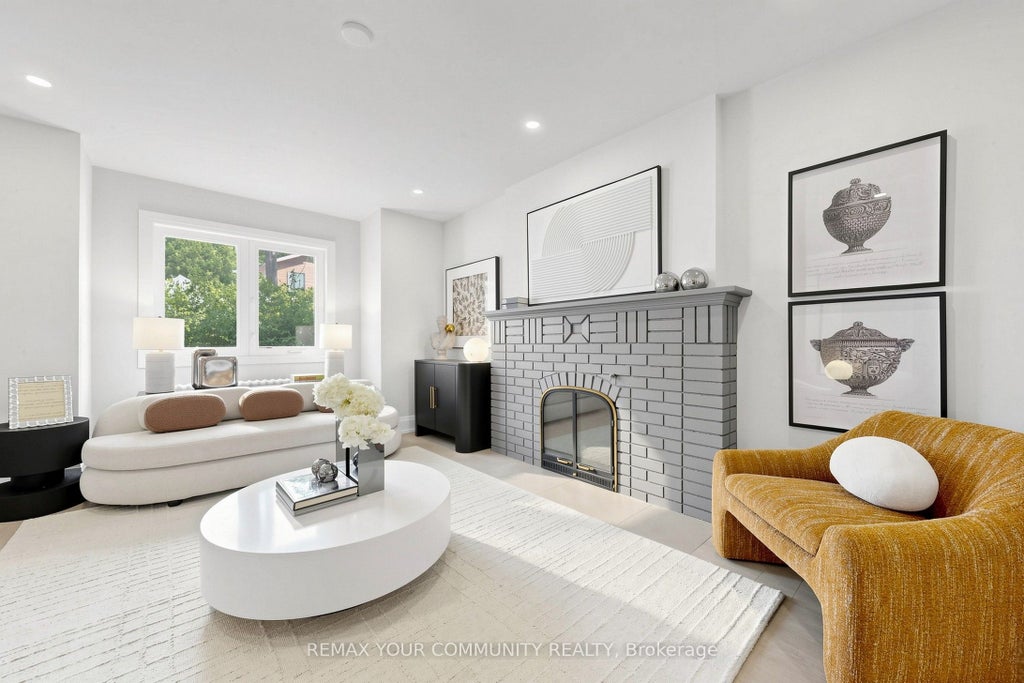 Photo of 351 Fairlawn Avenue, Toronto, ON M5M 1T5 (MLS # C13577606)