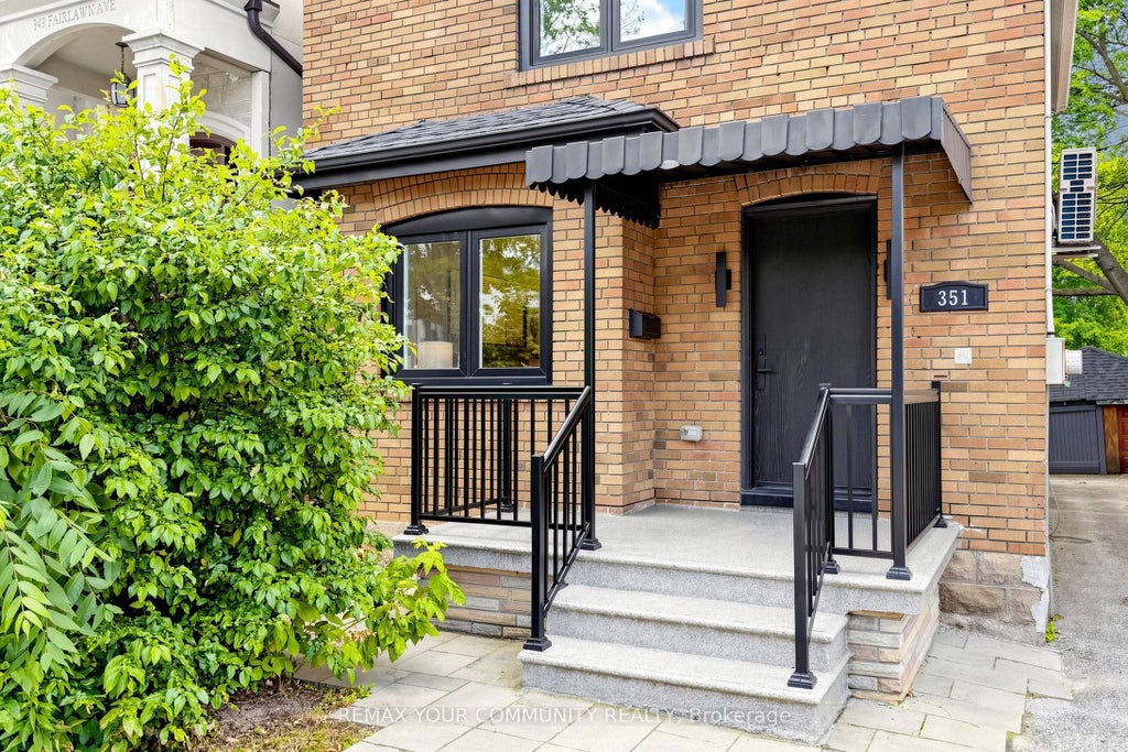 Photo of 351 Fairlawn Avenue, Toronto, ON M5M 1T5 (MLS # C13577606)
