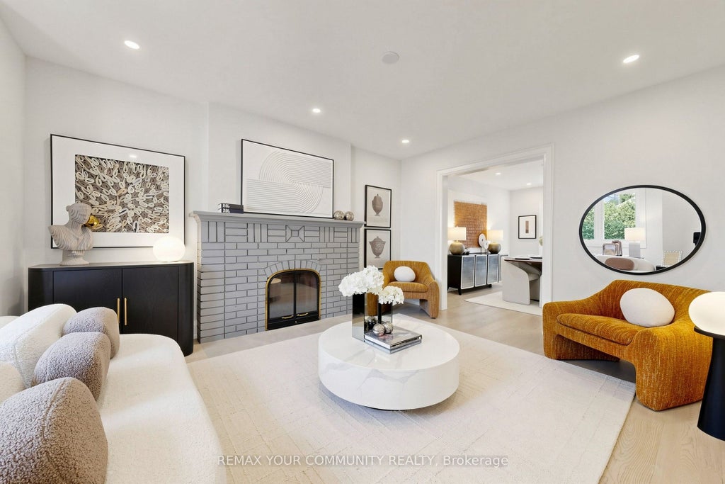 Photo of 351 Fairlawn Avenue, Toronto, ON M5M 1T5 (MLS # C13577606)