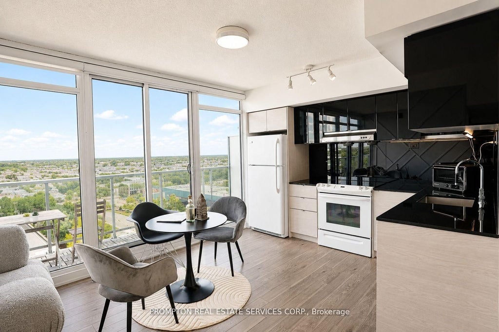 Photo of 72 Esther Shiner Boulevard #717, Toronto, ON M2K 2X9 (MLS # C13886714)