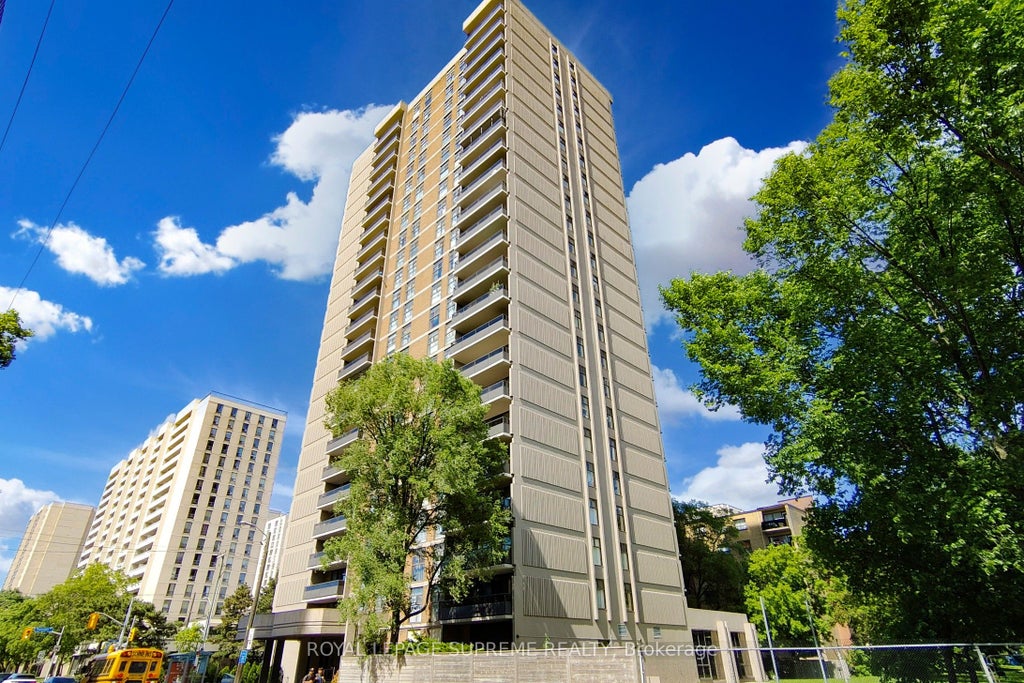 Photo of 135 Marlee Avenue #401, Toronto, ON M6B 4C6 (MLS # W13849894)