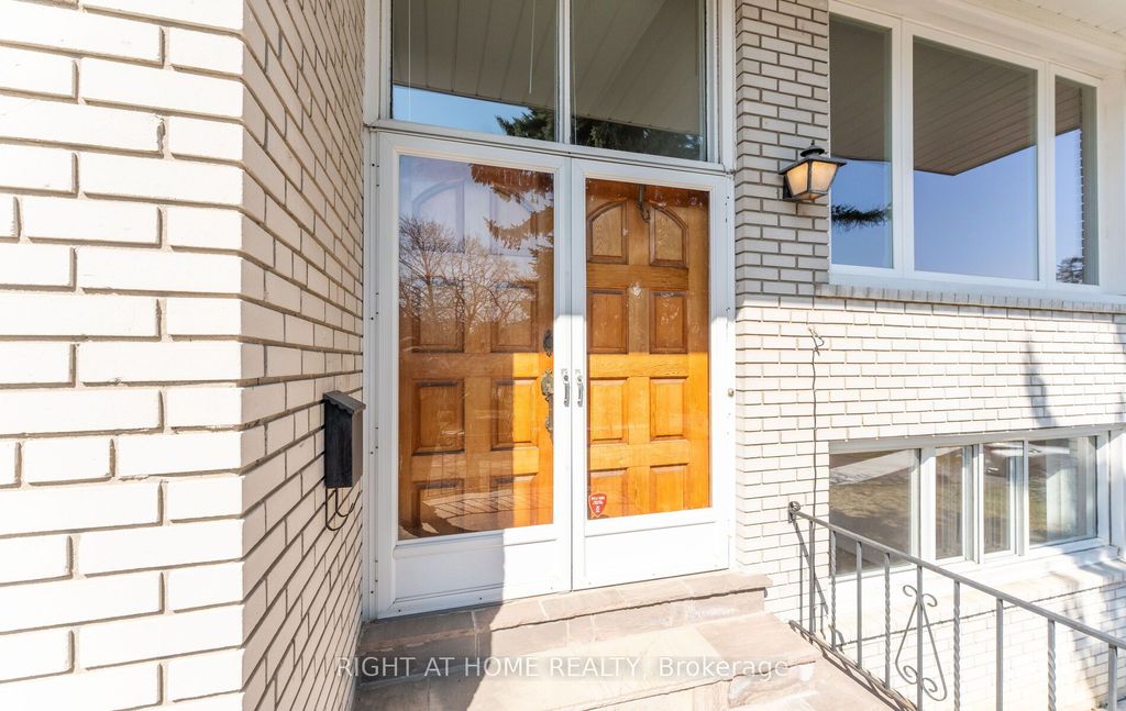 Photo of 41 Knoll Drive, Toronto, ON M9A 4G9 (MLS # W12982344)