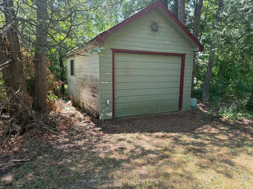 Photo of 8 Sturgeon Glen Road, Kawartha Lakes, ON K0M 1N0 (MLS # X12870970)