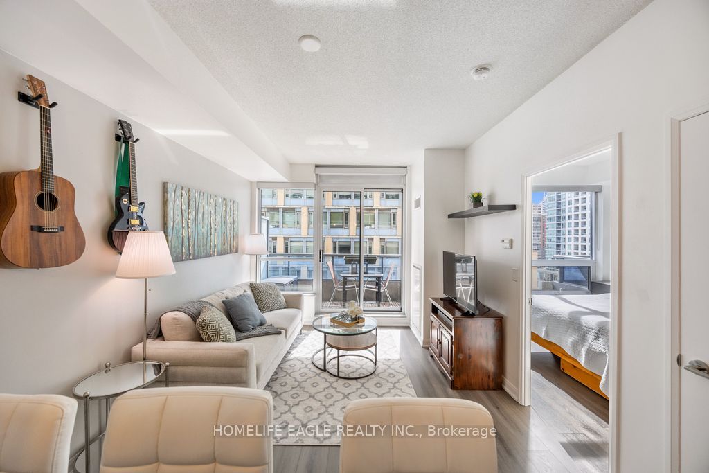 500 Sherbourne Street 606