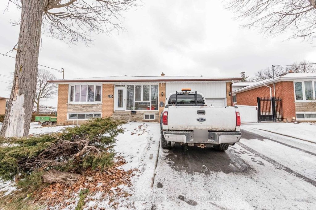Photo of 213 Grandravine Drive, Toronto, ON M3J 1B9 (MLS # W12972690)