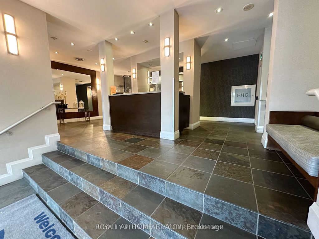 Photo of 2088 Lawrence Avenue W #812, Toronto, ON M9N 1J1 (MLS # W12847754)