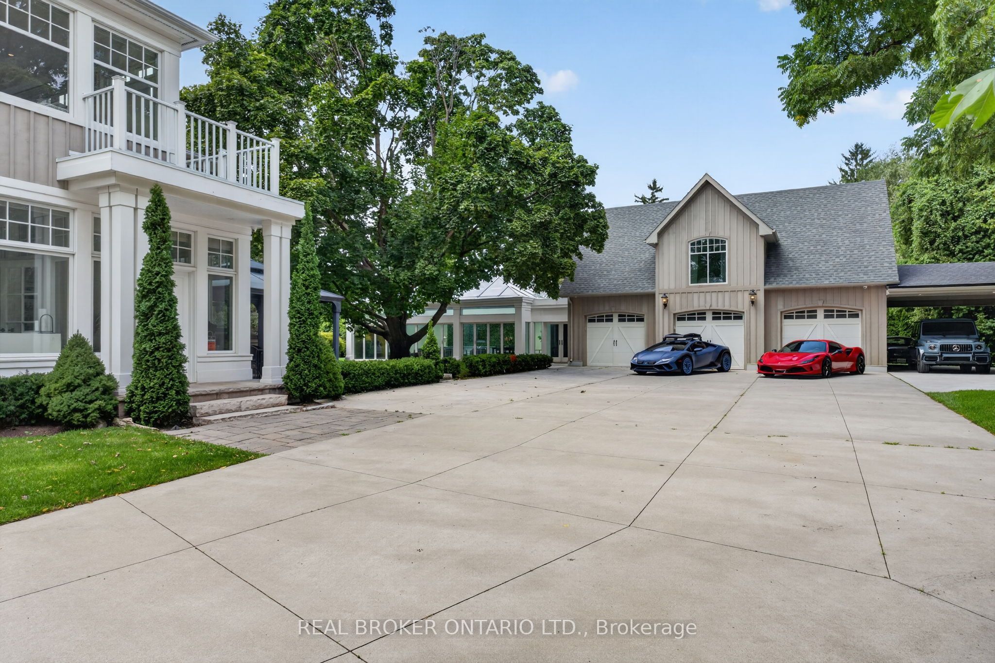 63 Mill Street S
