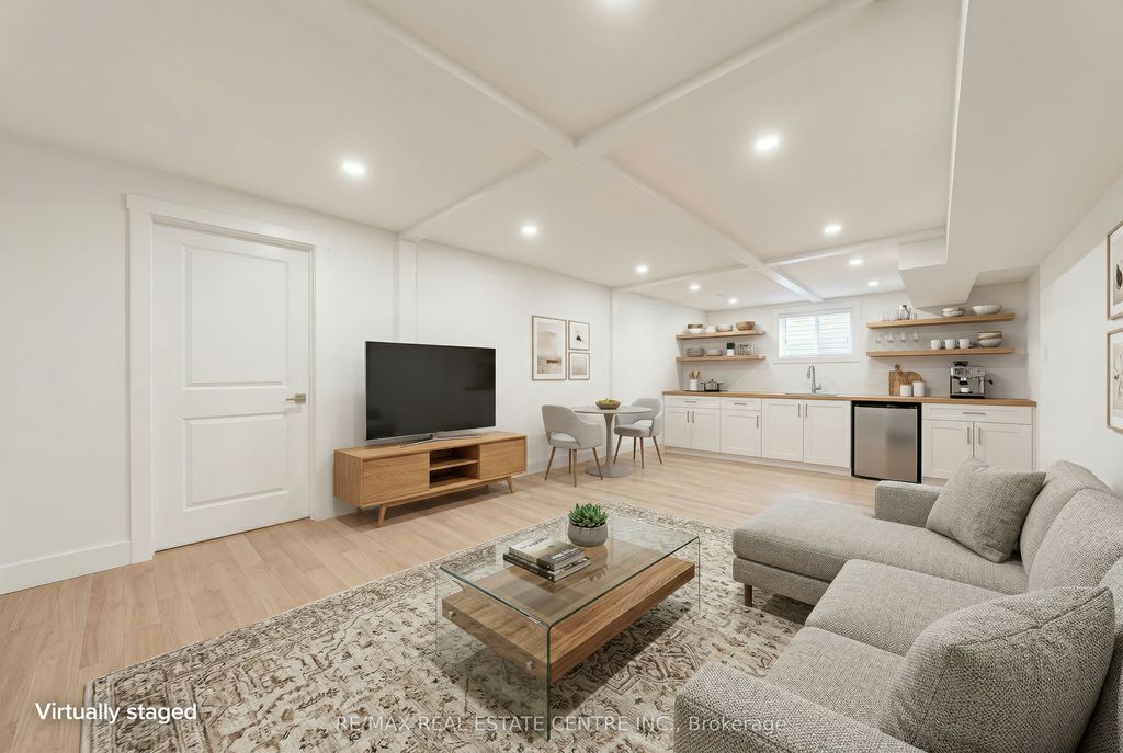 Photo of 53 Glover Road, Hamilton, ON L8W 3S8 (MLS # X12858538)