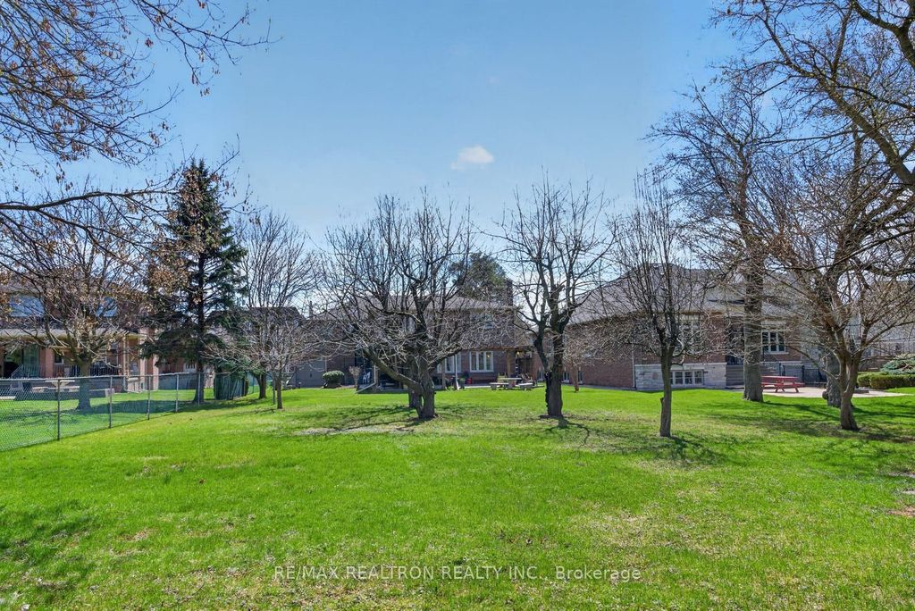 Photo of 34 Edgar Avenue, Richmond Hill, ON L4C 6K4 (MLS # N13028256)
