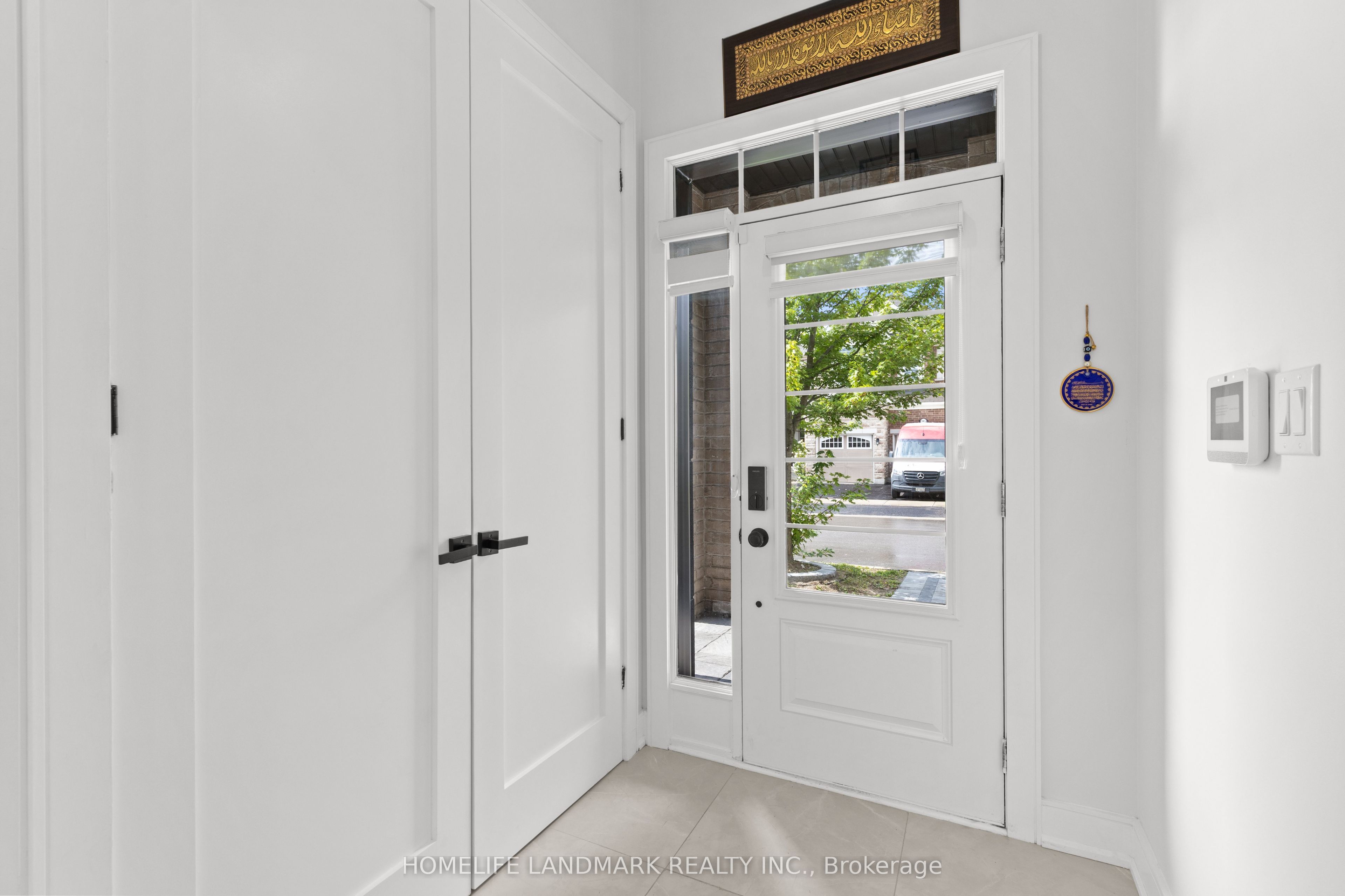 948 Kelman Court