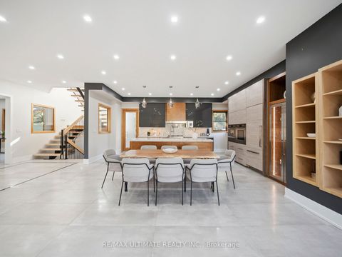 74 Leisure Lane Richmond Hill ON L4C 4X1