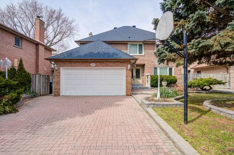 4303 Bridlepath Trail Mississauga ON L5L 3K3