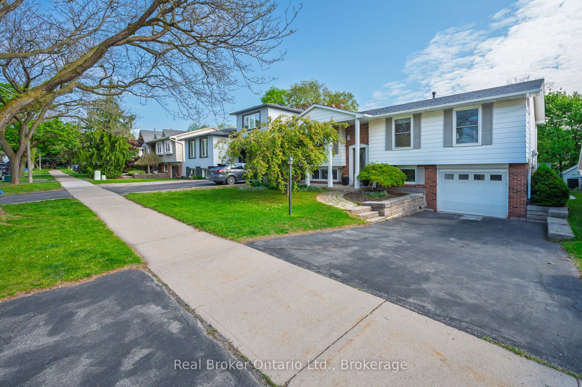 615 Sheraton Road