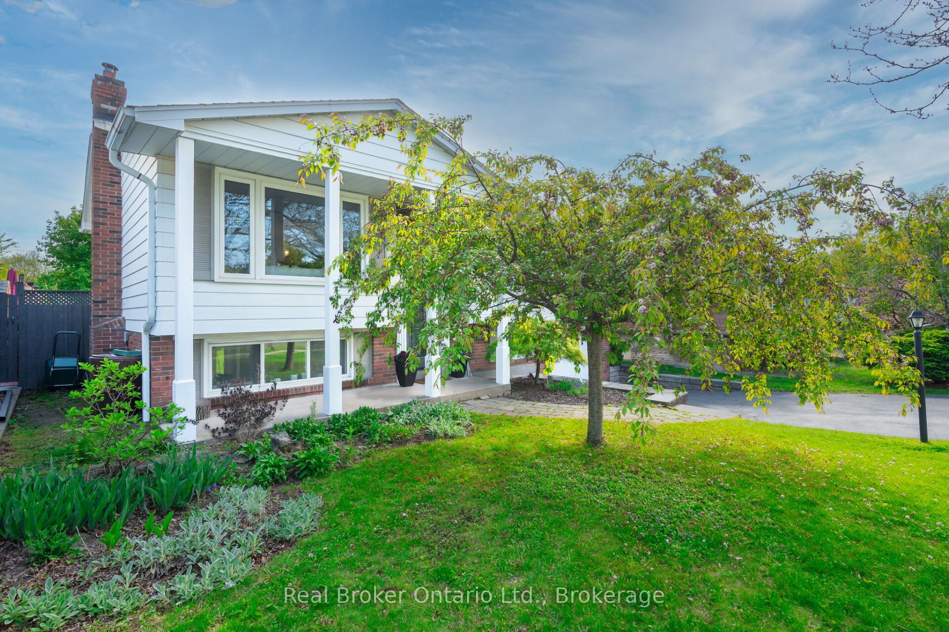 615 Sheraton Road