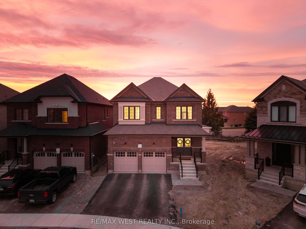 Photo of 24 Hanton Crescent, Caledon, ON L7E 2M3 (MLS # W13092398)
