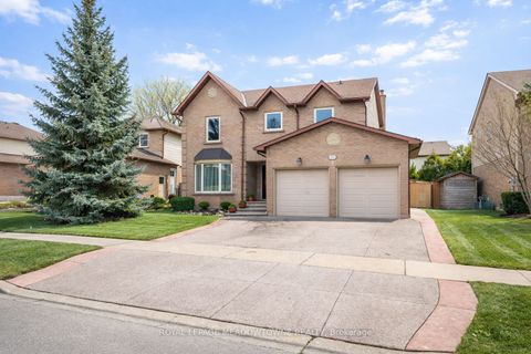 3215 Pinemeadow Drive Burlington ON L7M 2N6