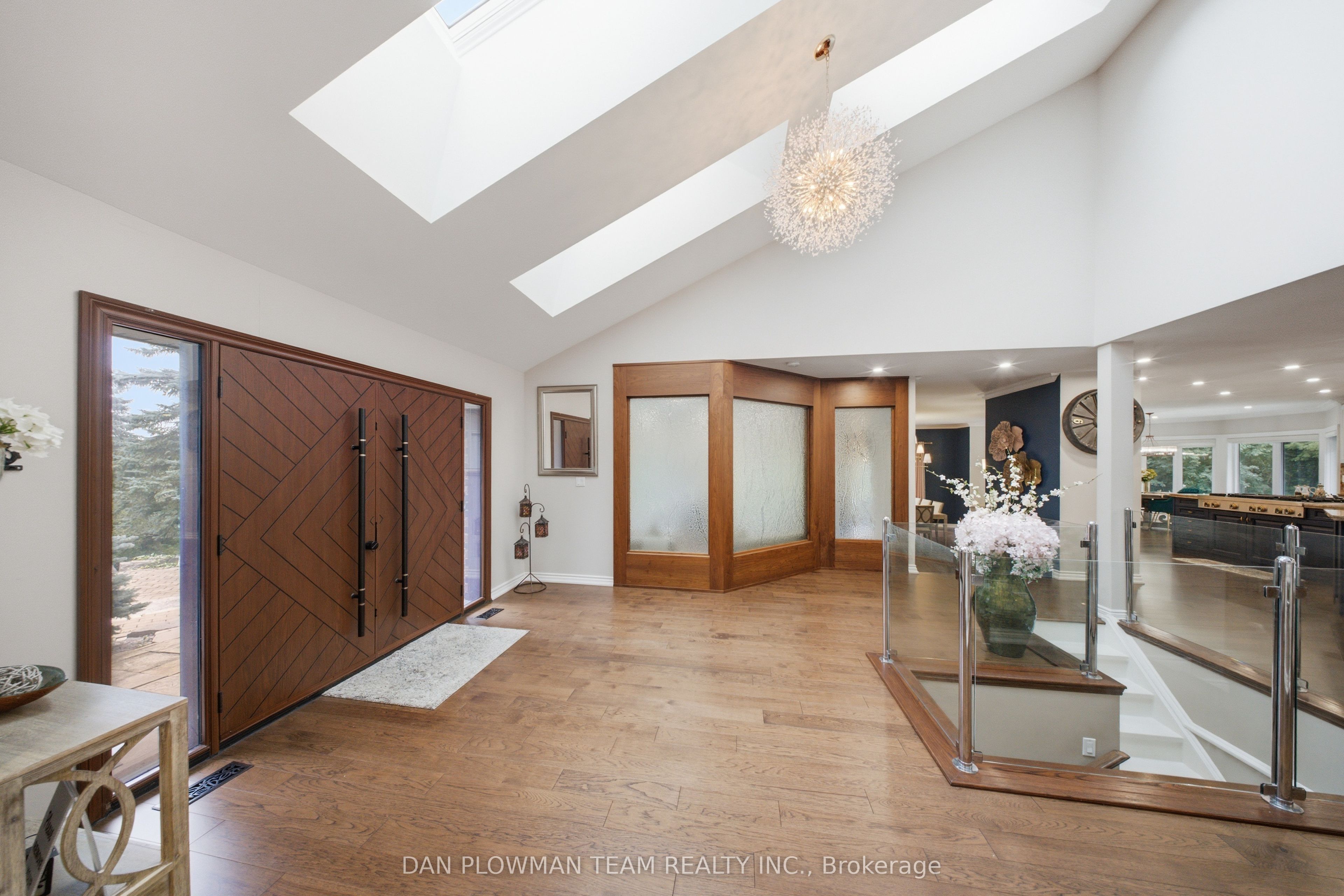 64 Woodbridge Circle