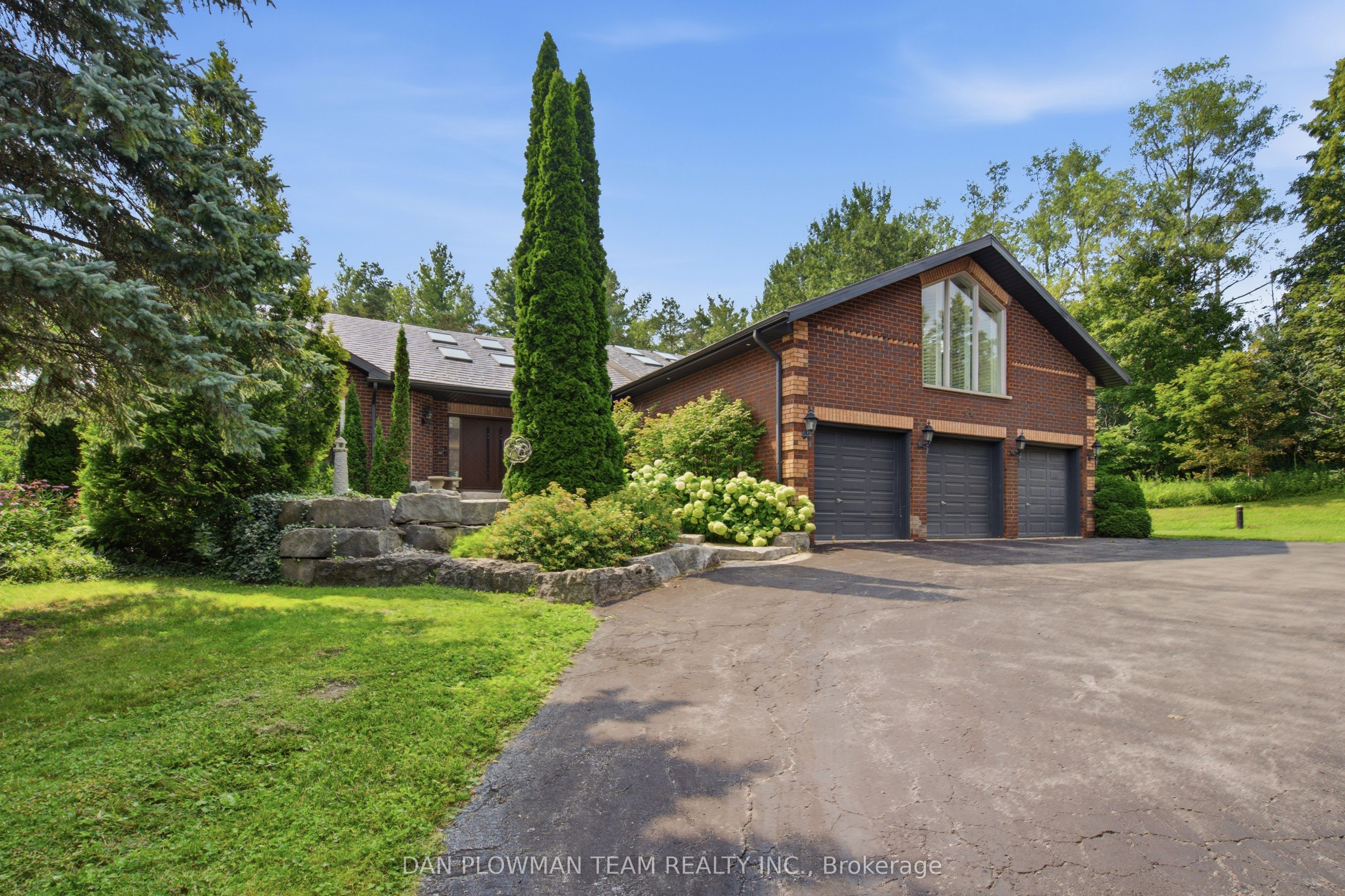 64 Woodbridge Circle