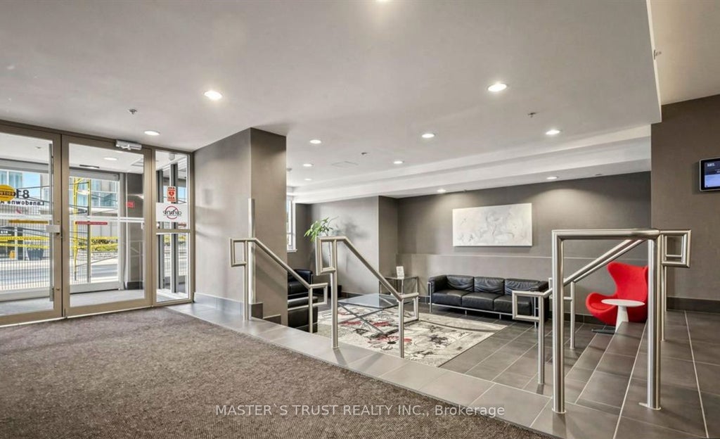 Photo of 812 Lansdowne Avenue #302, Toronto, ON M6H 4K5 (MLS # W13792398)