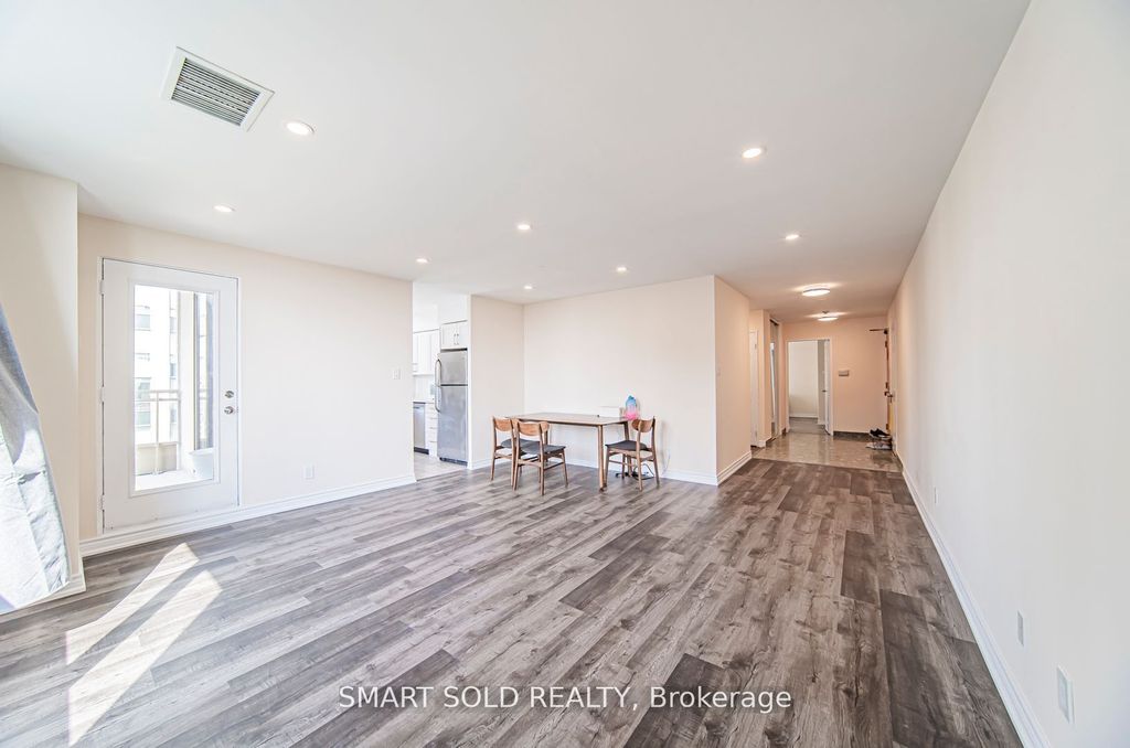 Photo of 256 Doris Avenue #PH210, Toronto, ON M2N 6X8 (MLS # C12731456)