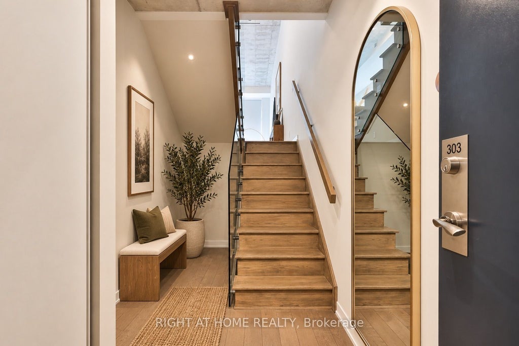 Photo of 530 Indian Grove #303, Toronto, ON M6P 0B3 (MLS # W13842812)