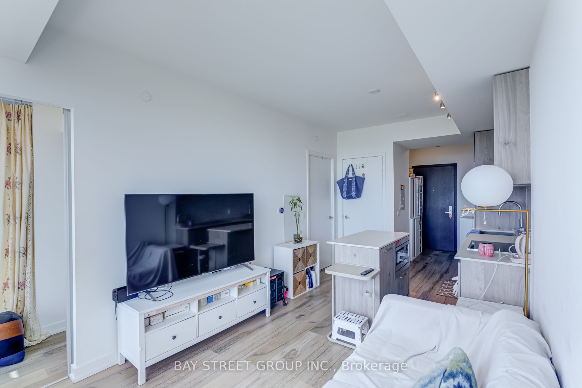 1 Yorkville Avenue 5009