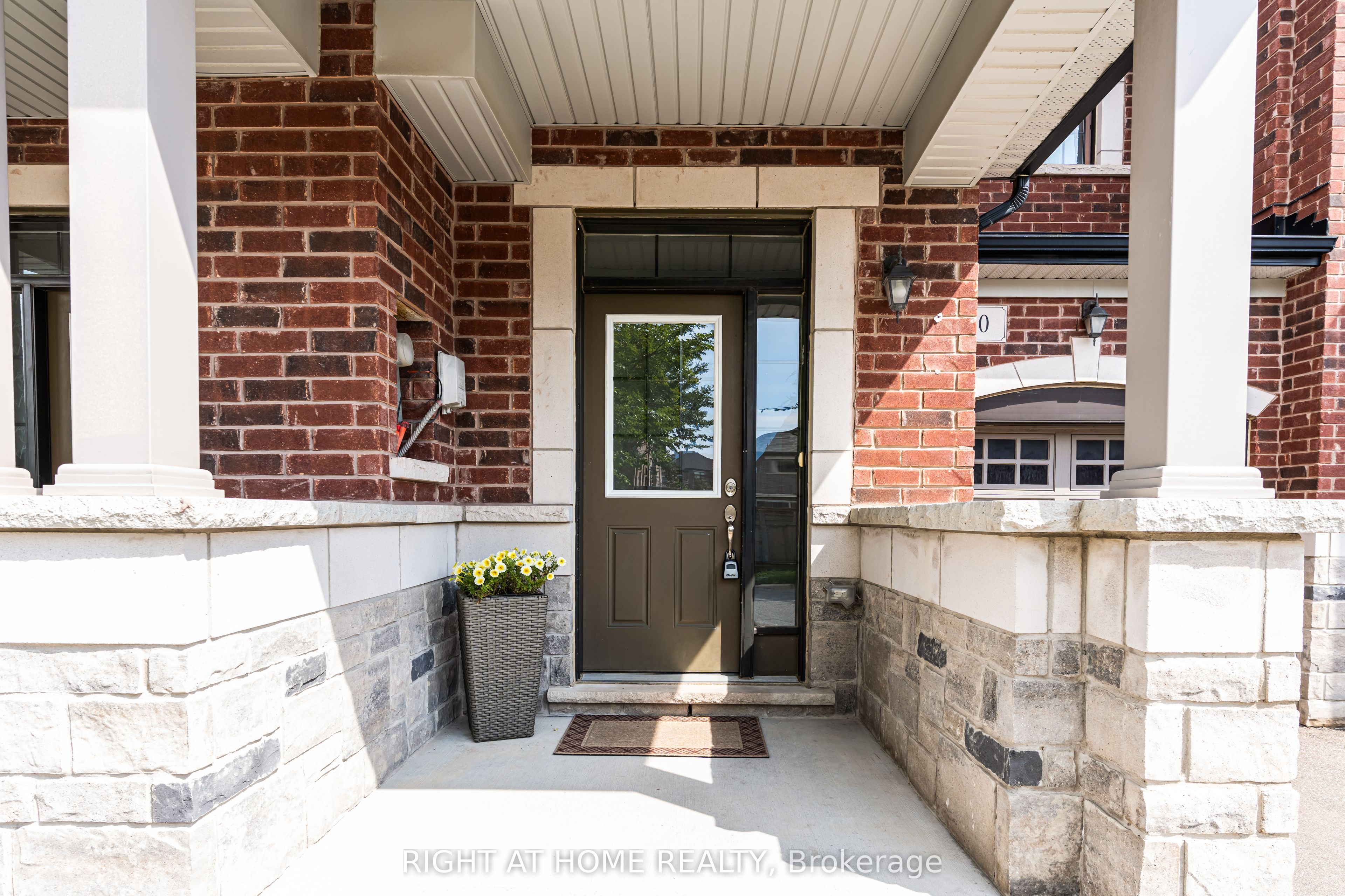 50 Collier Crescent