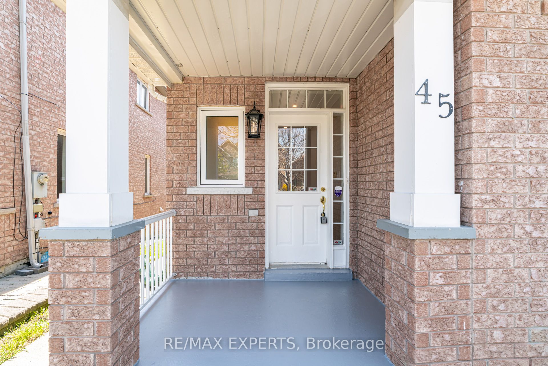 45 Del Francesco Way