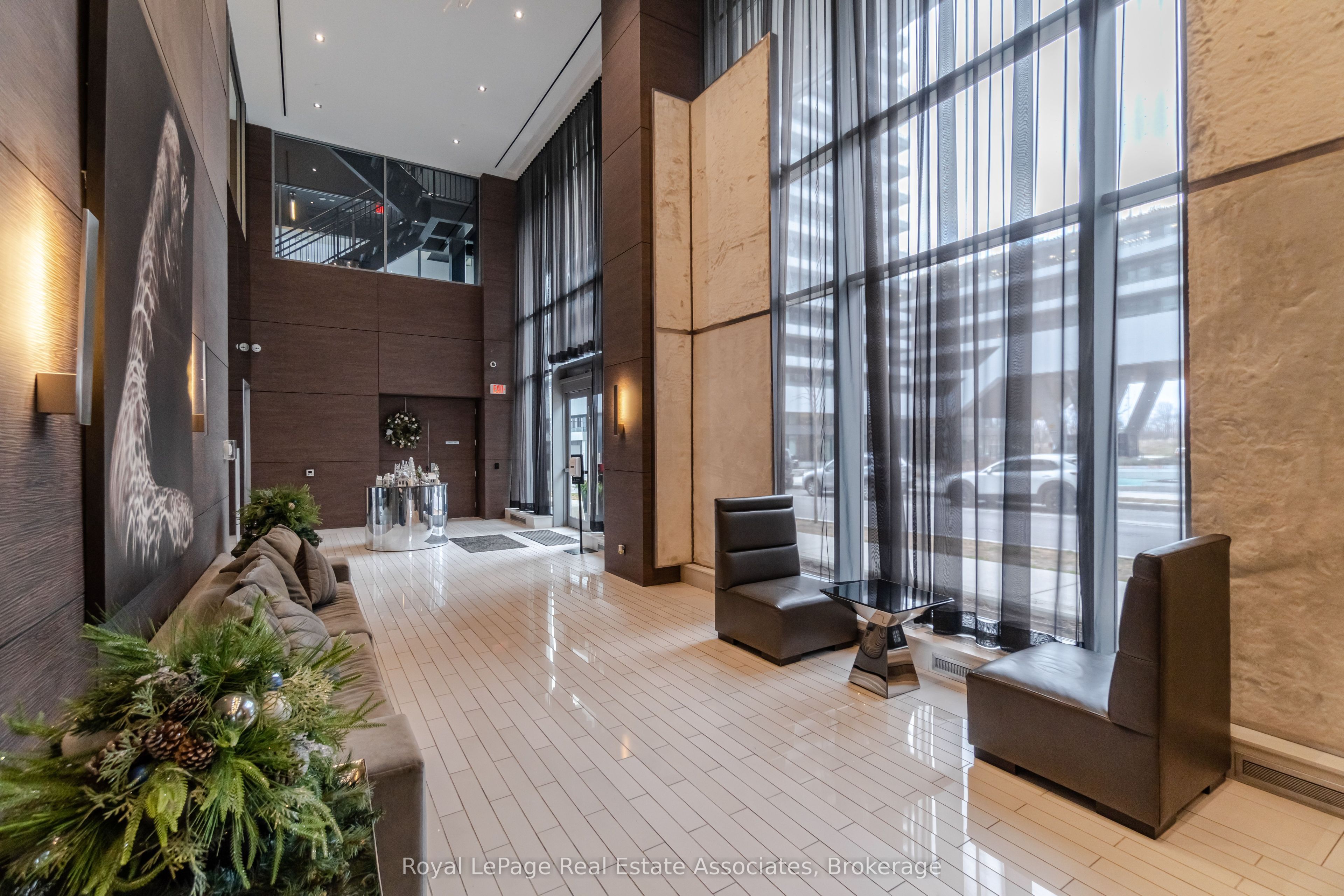 33 Shore Breeze Drive 2301