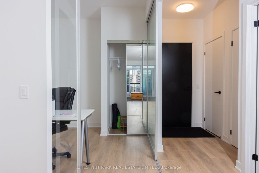Photo of 117 Broadway Avenue #1807, Toronto, ON M4P 1V3 (MLS # C12451445)