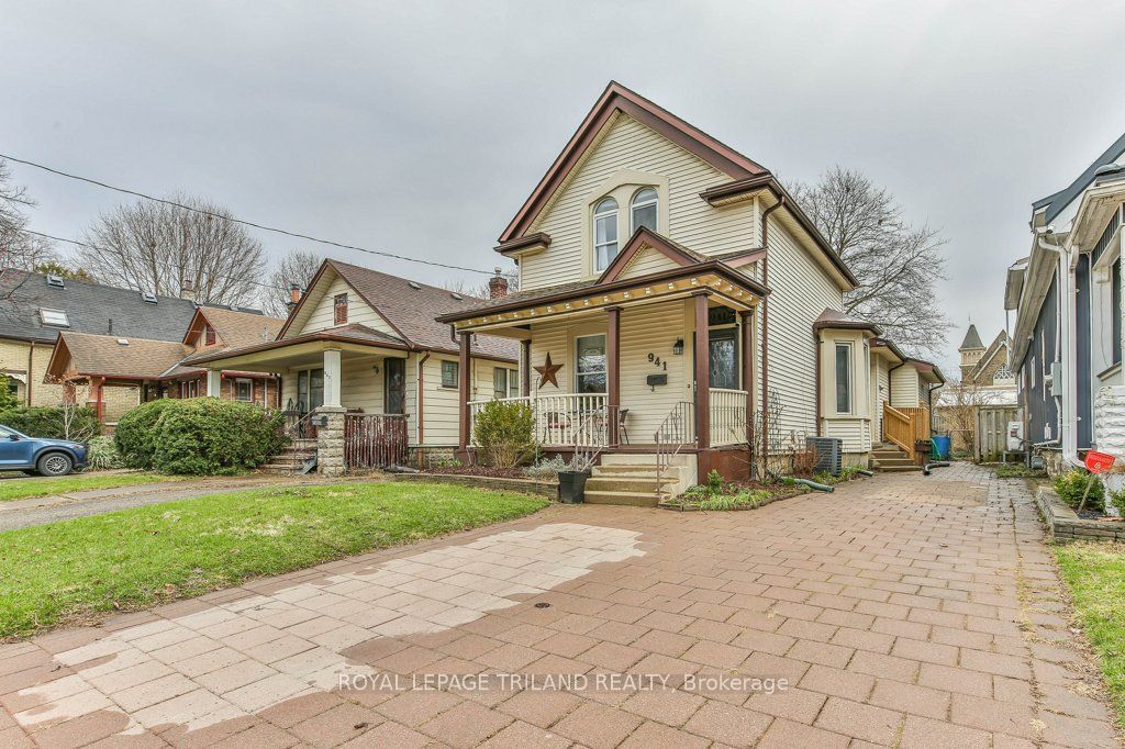 Photo of 941 QUEENS Avenue, London East, ON N5W 3H9 (MLS # X12988896)