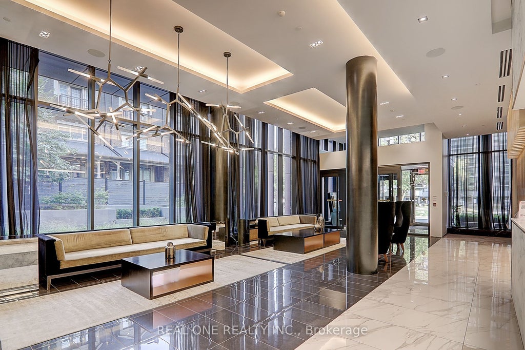 Photo of 101 Erskine Avenue #0915, Toronto, ON M4P 1Y5 (MLS # C13526552)