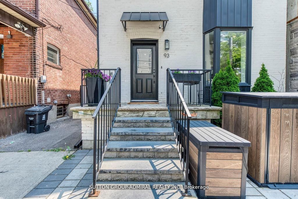 Photo of 93 Soudan Avenue, Toronto, ON M4S 1V5 (MLS # C12416176)