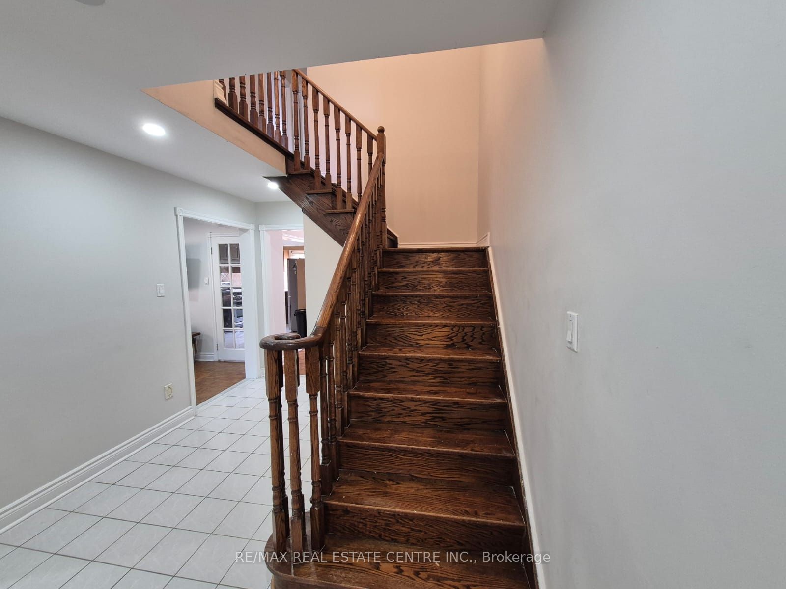 868 Millworks Crescent