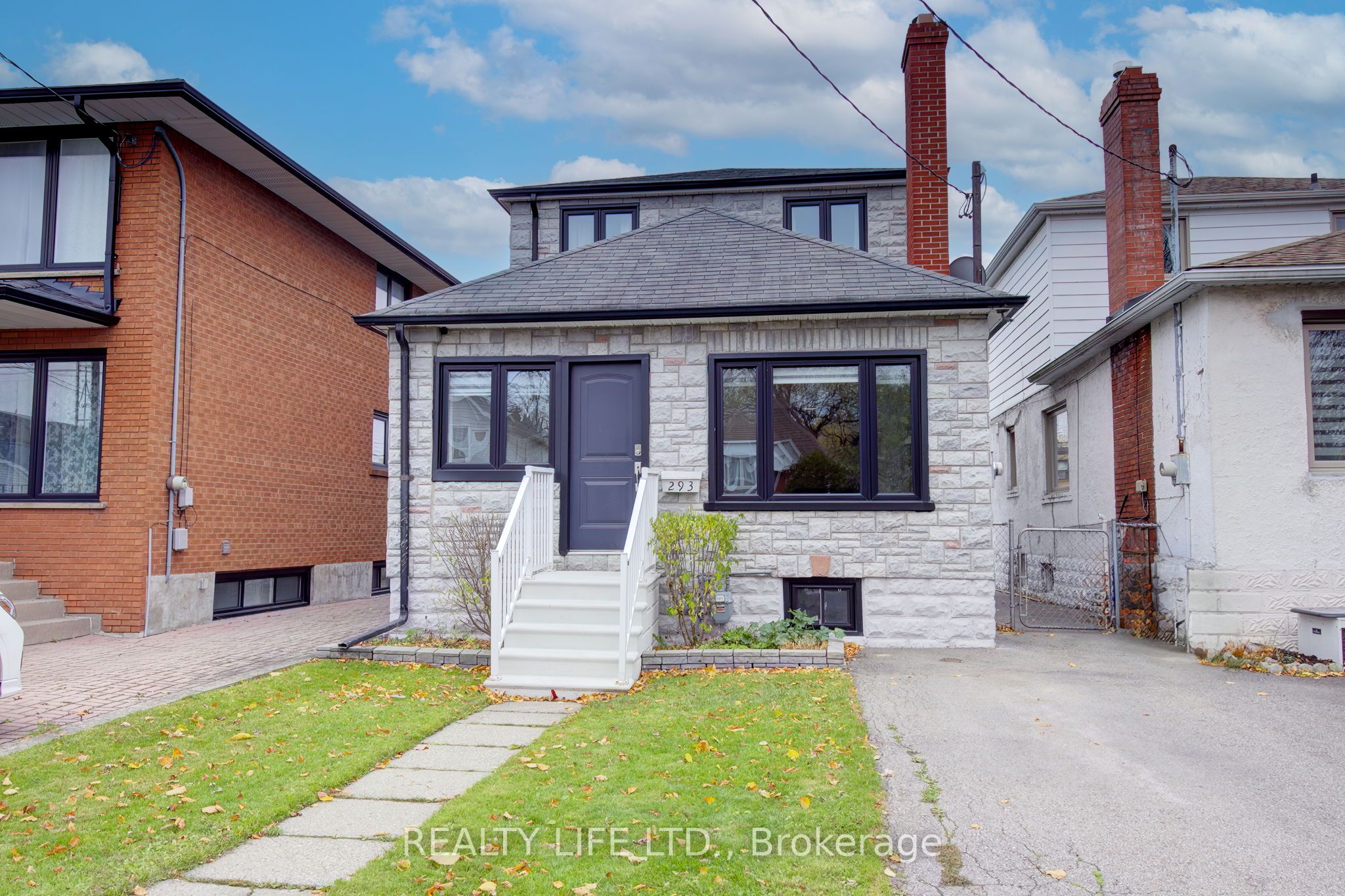 293 Melrose Street