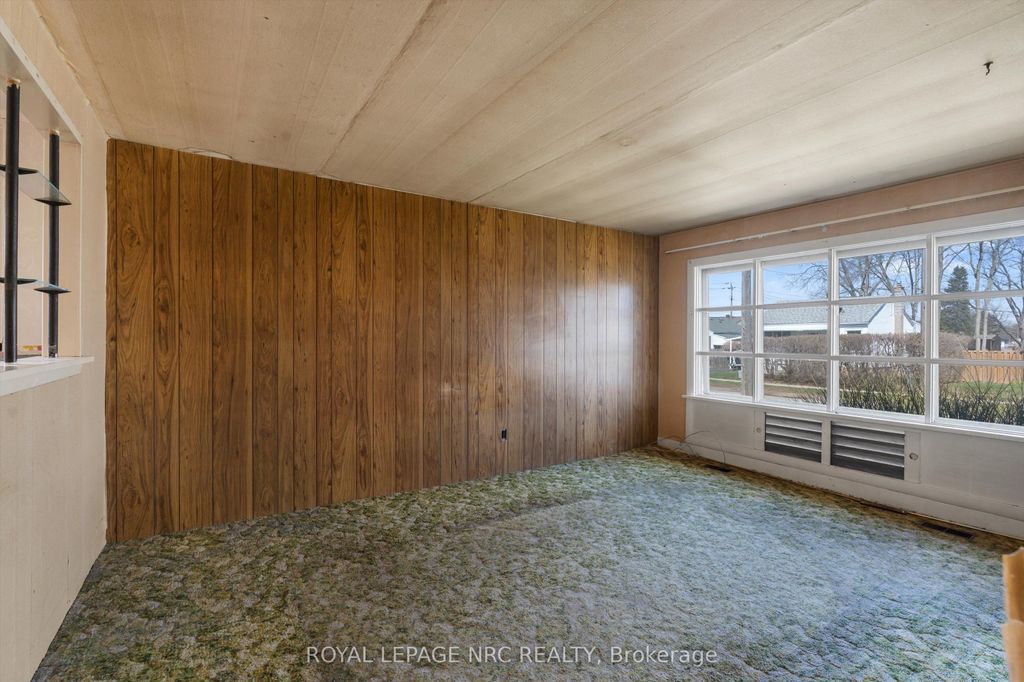 Photo of 8 Byron Place, St. Catharines, ON L2R 1M2 (MLS # X12984648)