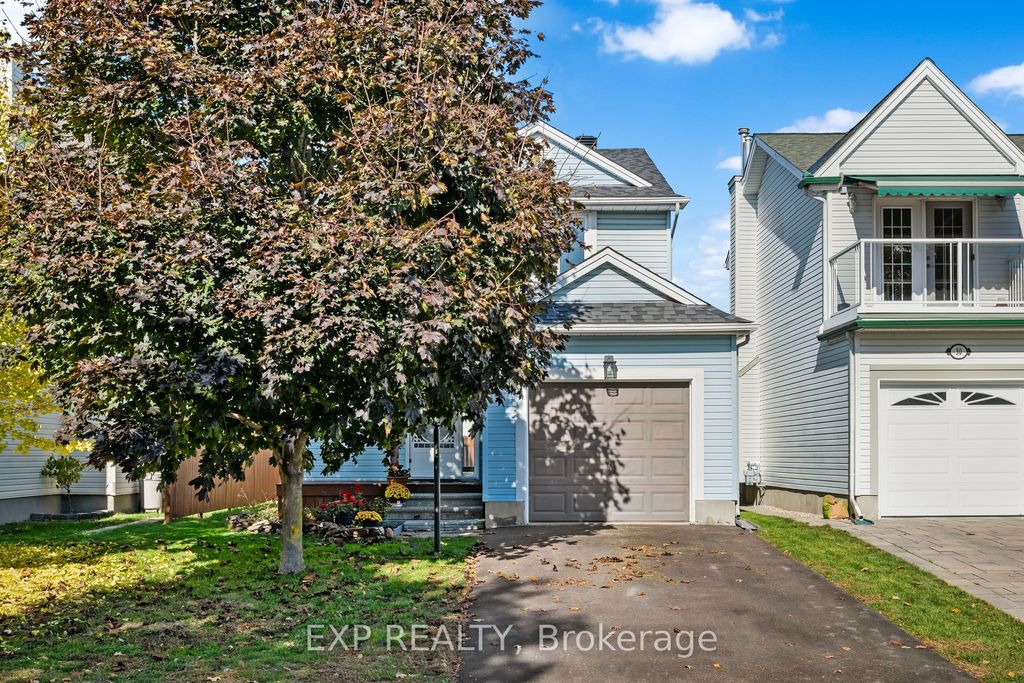 Photo of 32 Peacock Crescent, Barrhaven, ON K2J 3P6 (MLS # X13074854)
