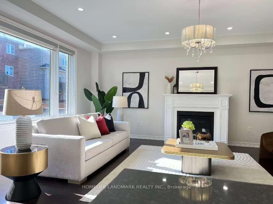 Photo of 79 Forest Edge Crescent, East Gwillimbury, ON L9N 1R8 (MLS # N13543284)