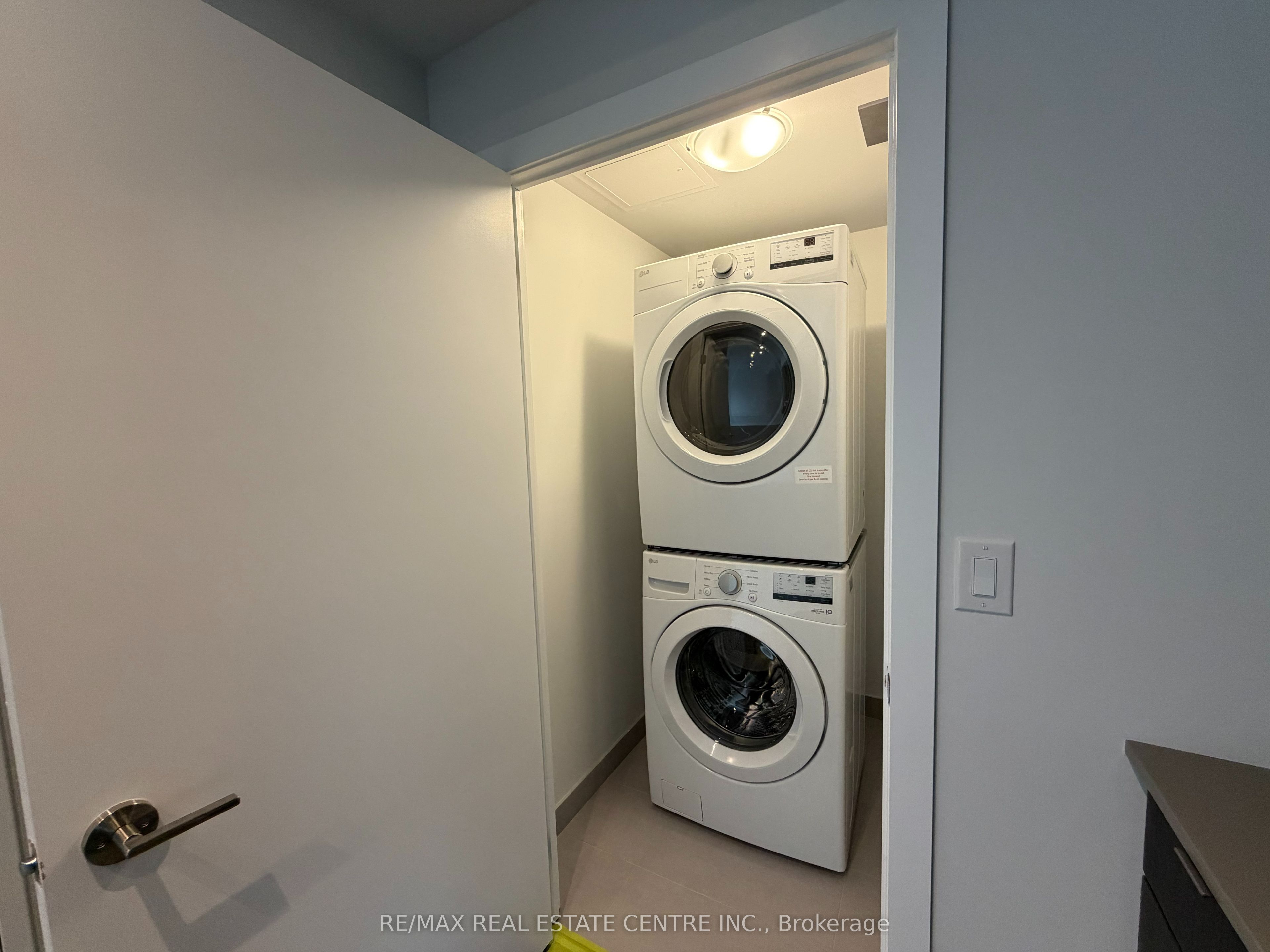 4130 Parkside Village Drive W 3111