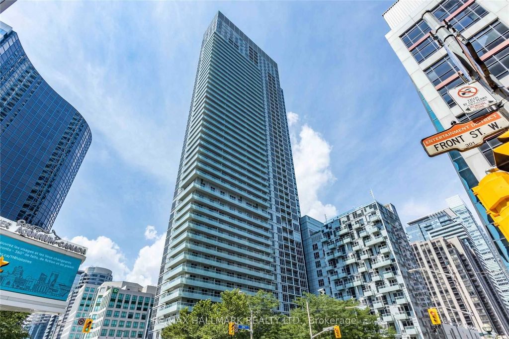 Photo of 300 FRONT Street #805, Toronto, ON M5V 0E9 (MLS # C12741160)